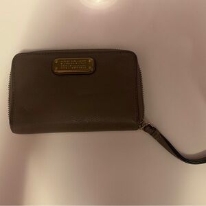 Marc Jacobs Wristlet/Wallet in Taupe